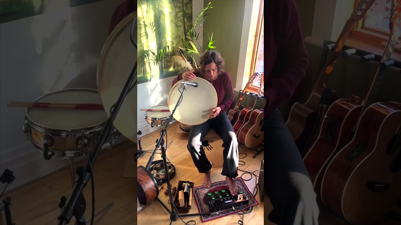 Improvisation 7/8 on my Looper as my own orchestra