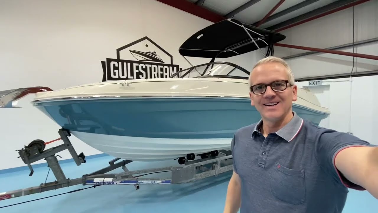 2021 Bayliner VR5 Bowrider -- Review & Walkthrough