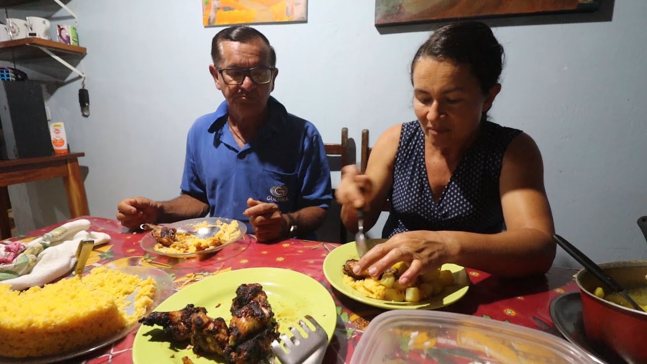 MAIS UM  DIA DE TRABALHO FINALIZAMOS A DEMOLIÇÃO DO FOGÃO A LENHA