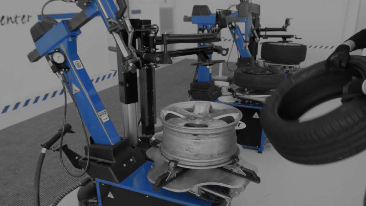 Maquina Desmontar/ Montar Pneus RAVAGLIOLI G8641/G8645 - Tyre Changers RAVAGLIOLI G8641/G8645