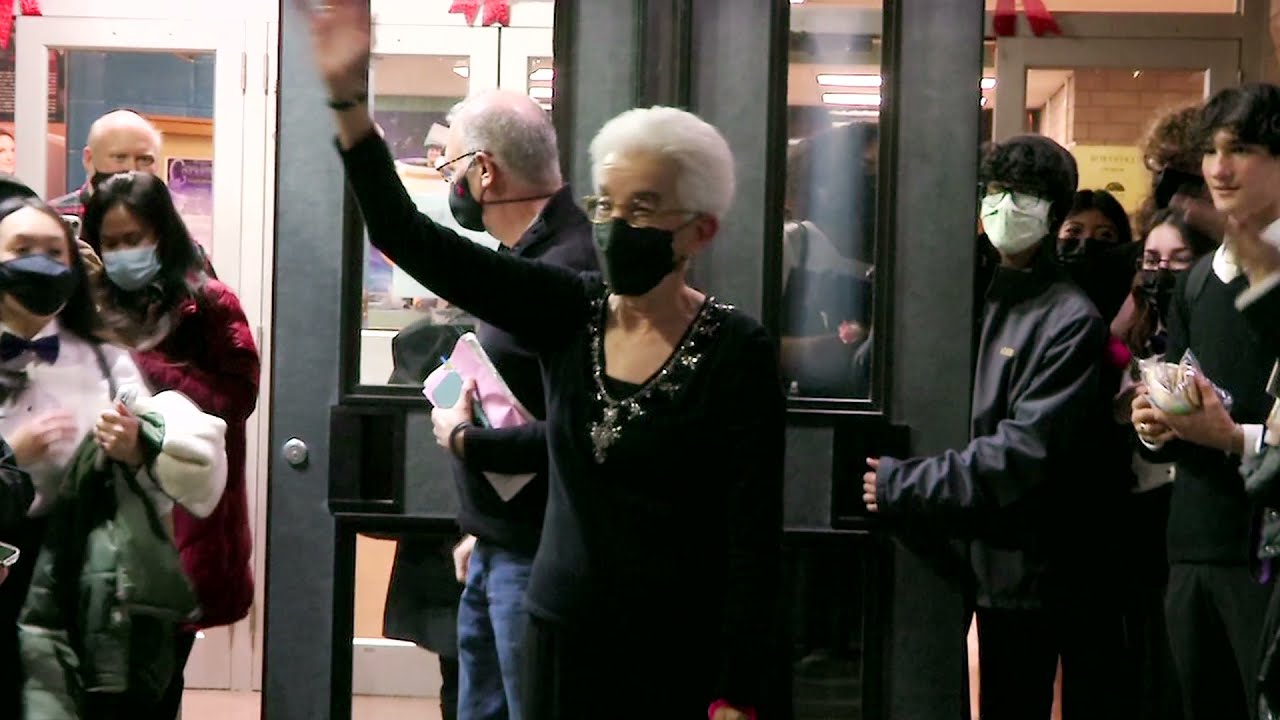 Barbara Benglian Clap-Out!