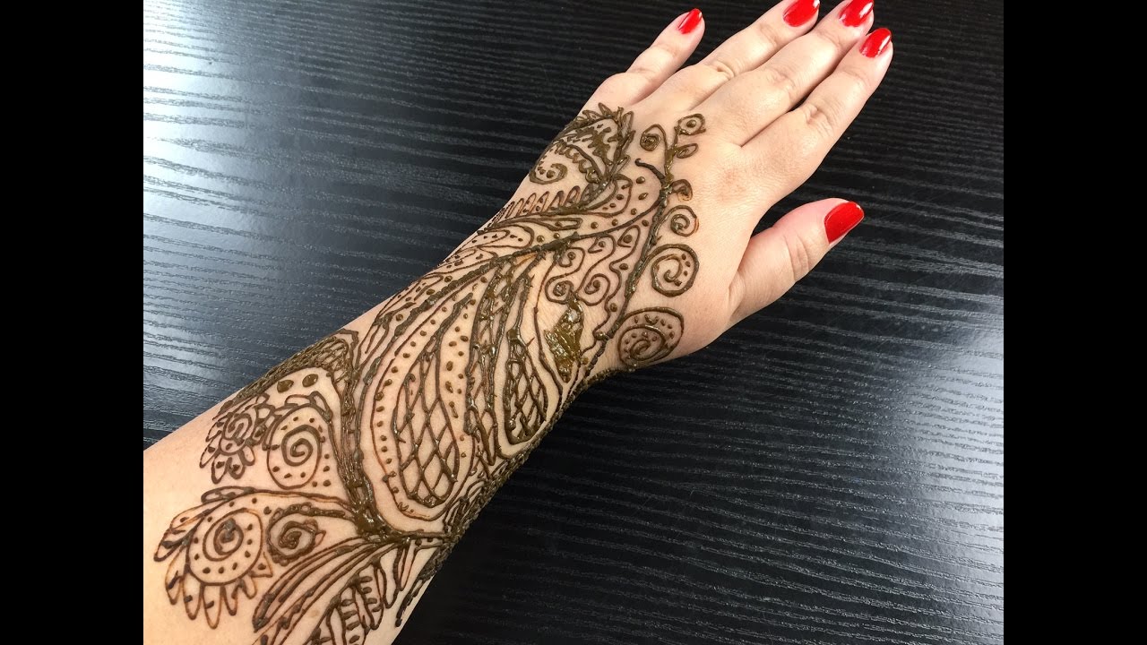 ASMR/АСМР ВИДЕО РИСУЮ НА РУКЕ МЕХЕНДИ ГОВОРЮ ШЕПОТОМ// MEHENDI +RUSSIAN WHISPERING Hands MOVEMENT