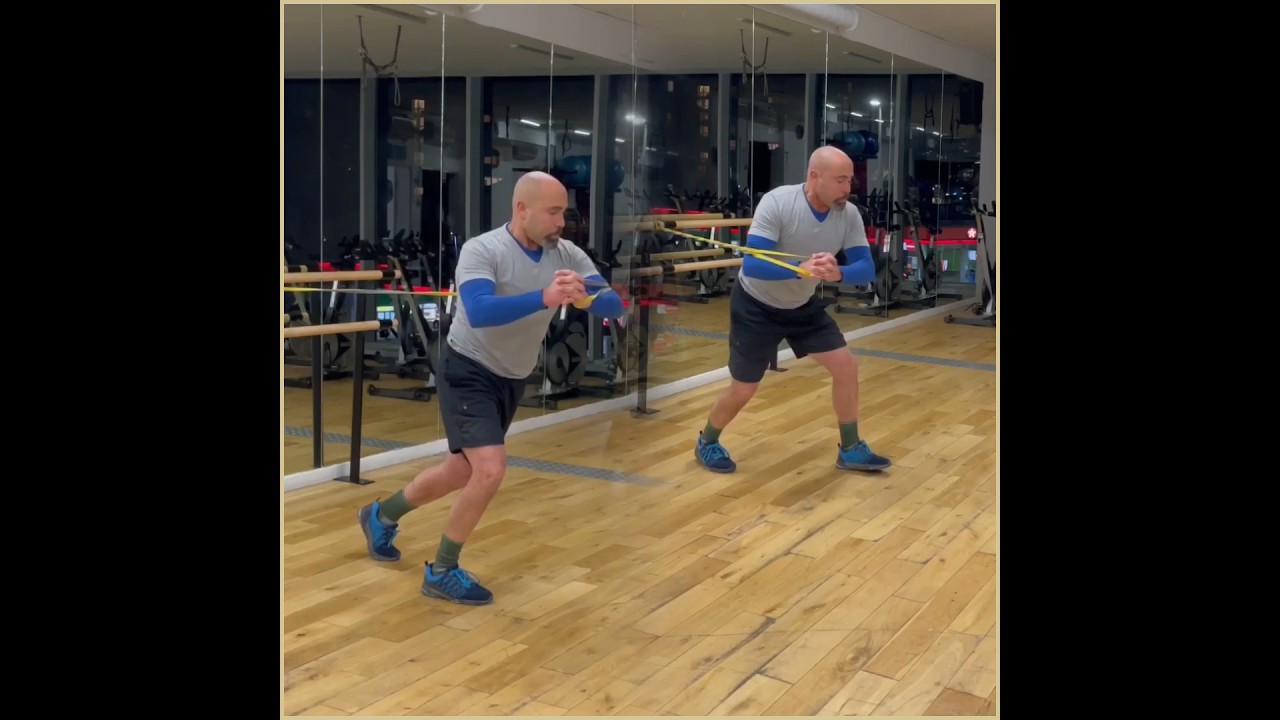 Wood chopping & hip strengthening #compoundexercise #strengthcoach #nogymrequired