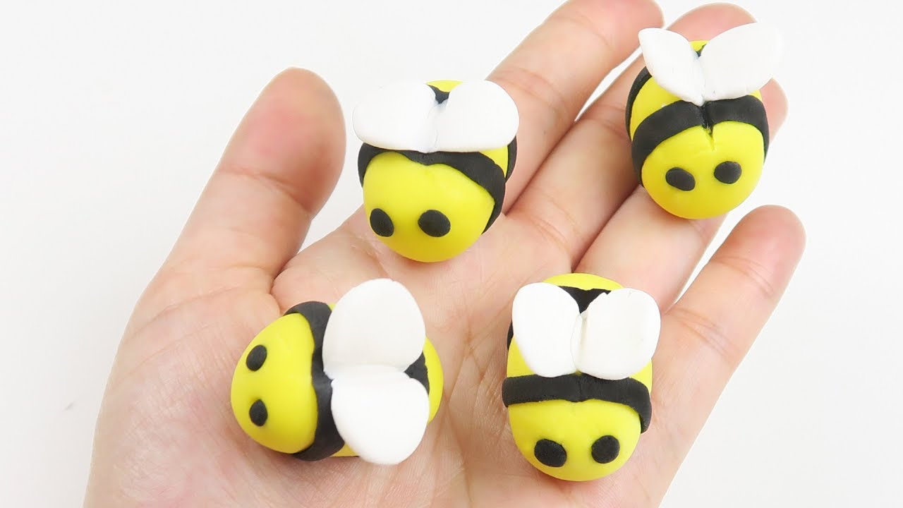 Fondant Bees Tutorial | March 2019