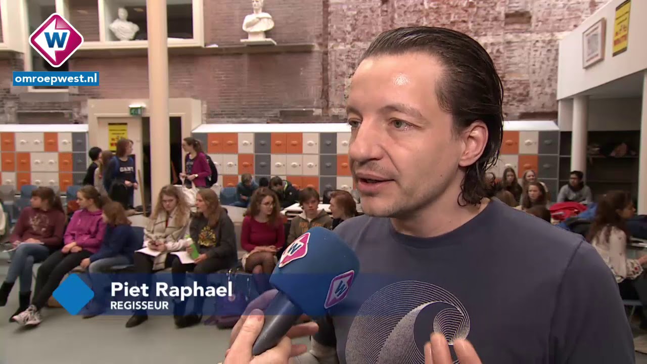 Honderden leerlingen op het podium voor musical van Gymnasium Haganum