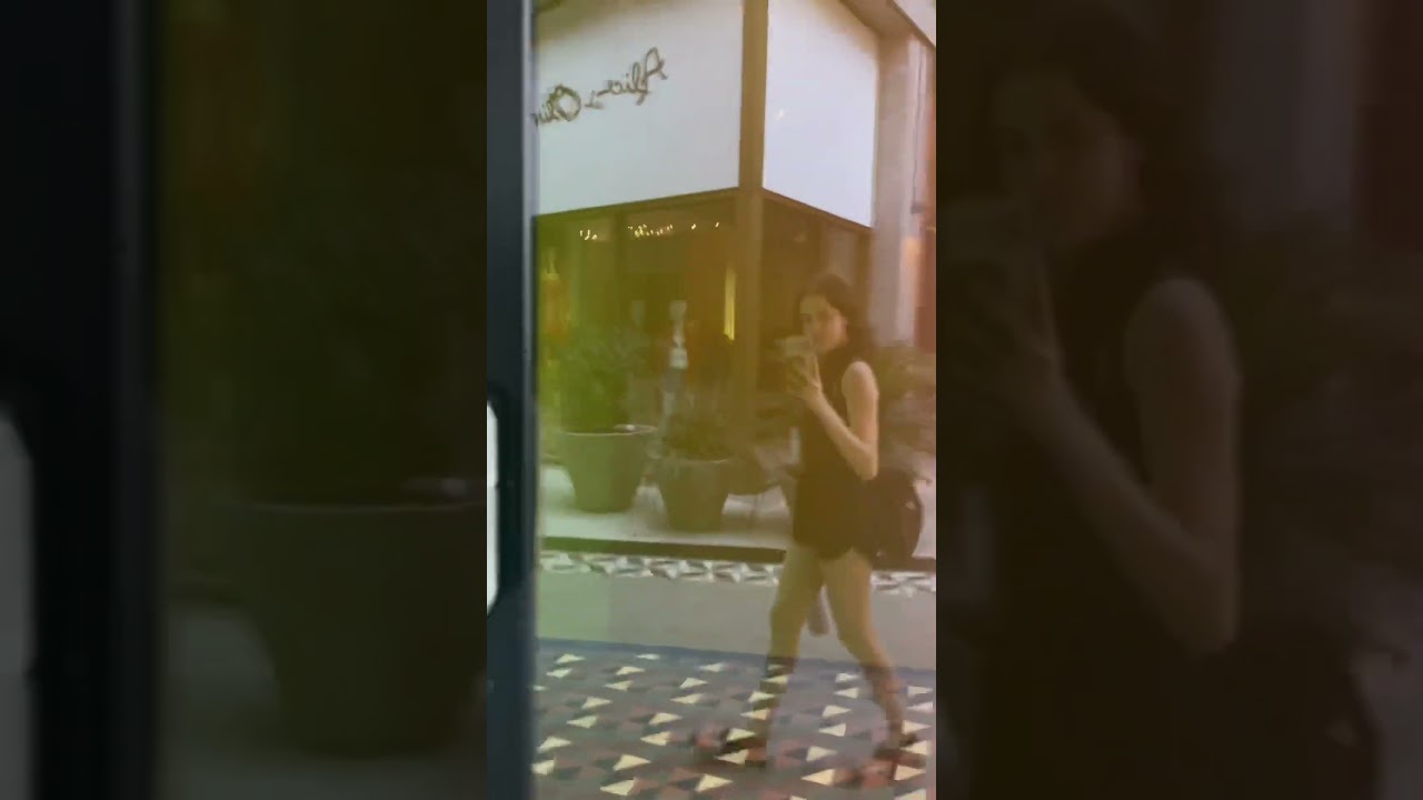 Lo que hace uno para no aburrirse al caminar 🤣🐥 #corre #humor #vlogdivertido #caminaresaburrido