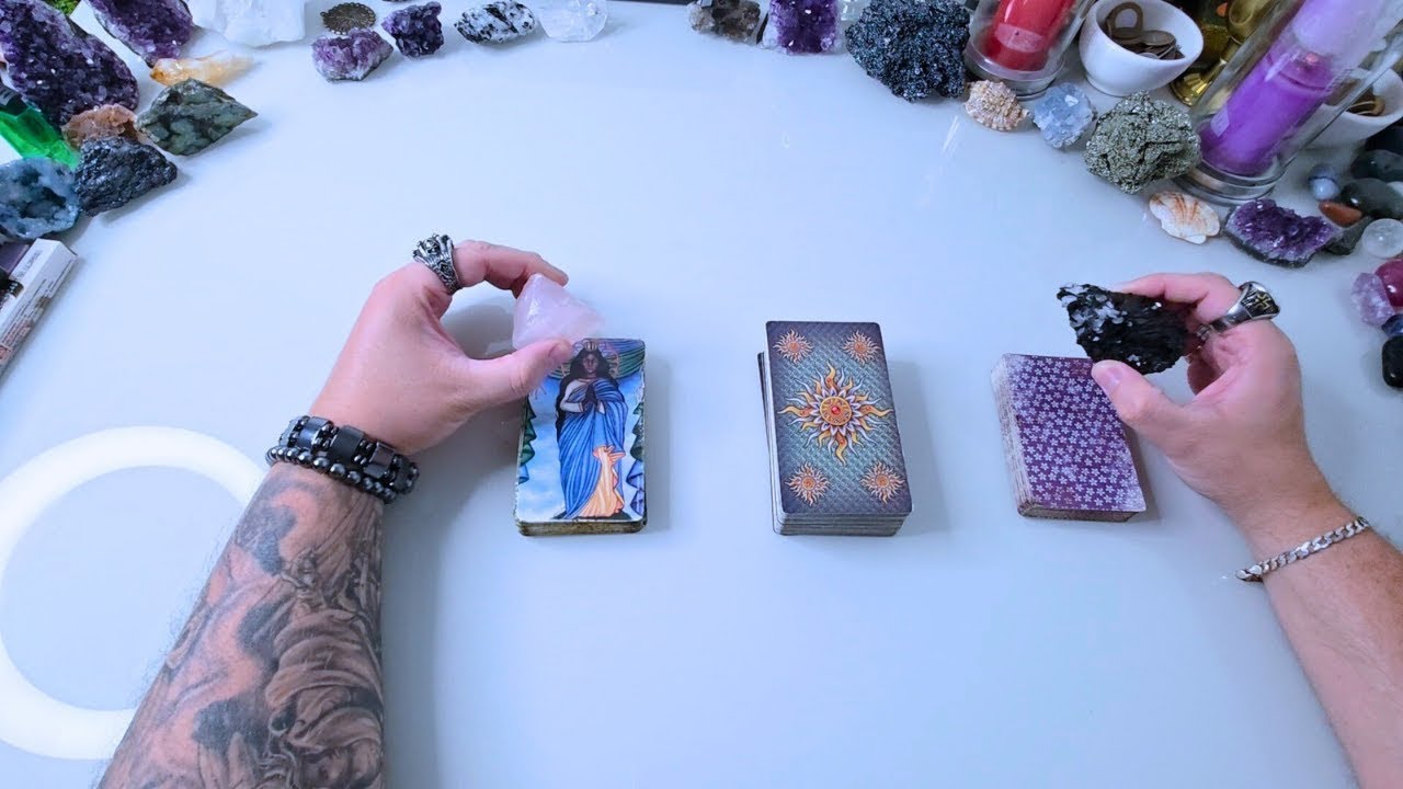 A CABEÇA e o CORAÇÃO Dele(a) AGORA! O Que Ele(a) Está PENSANDO e SENTINDO Por Mim AGORA Tarot