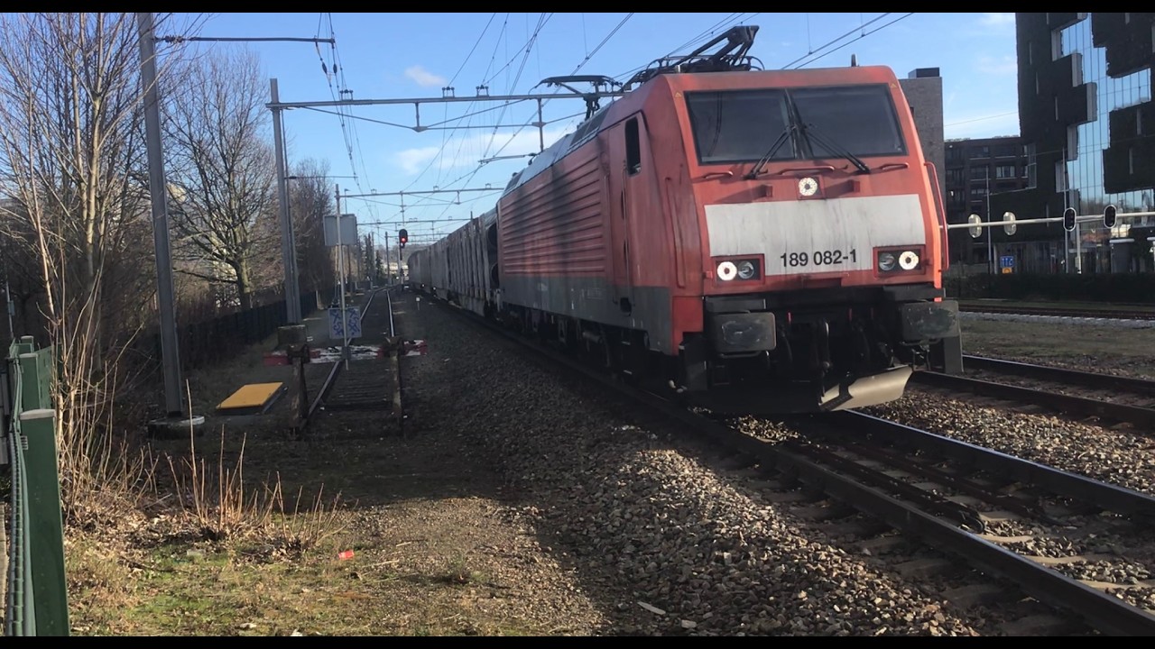 Wow 😮 Awesome Mixed Freight Train! Geweldig gave gemengde goederentrein (UC) Klasse mischzug 👍👍👍👍👍🚂😎