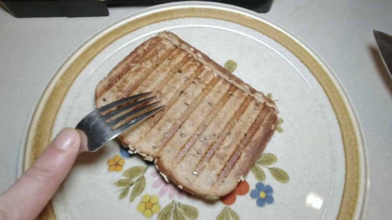 Proctor Silex Panini Press Sandwich Maker and Electric Indoor Grill, MAKES The Best GRILLED CHEESE!