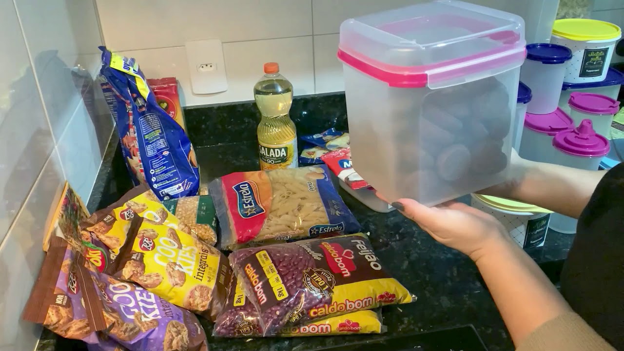 COMO ORGANIZO MINHA DESPENSA COM TUPPERWARE  | ORGANIZANDO DESPENSA | CASA DO CASAL