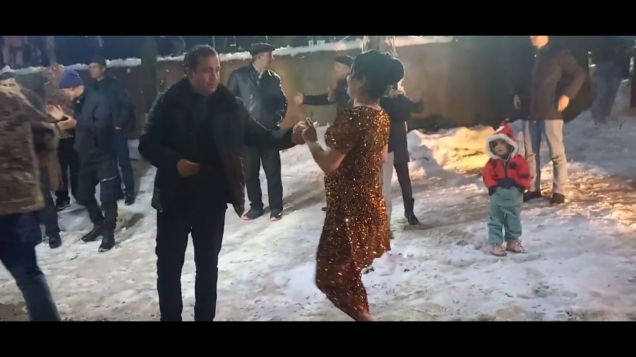 ТУЙ ДАР ДАШТИЧУМ РАКОСА ДЕВОНАКАД ХАМАРА