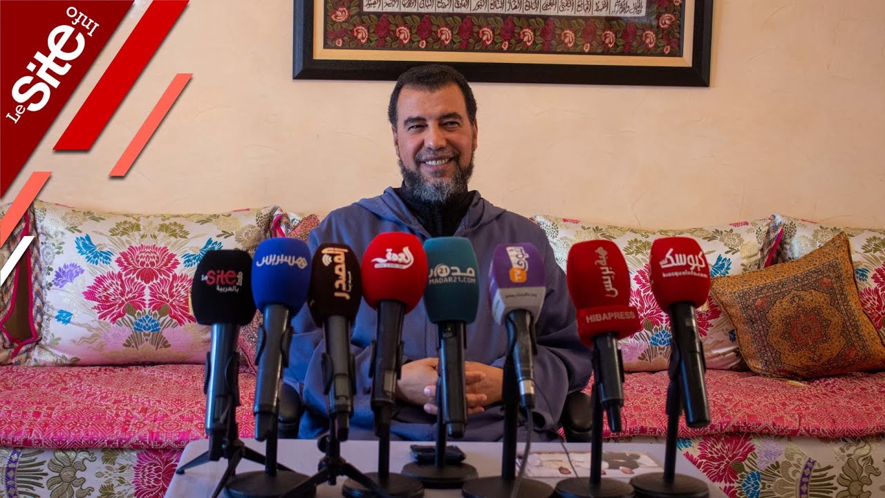 بعد ضجة غنائه في حفل زفاف.. الفنان المغربي المعتزل 