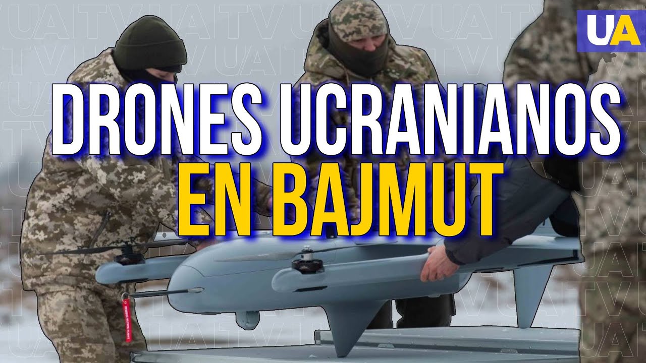 Los militares ucranianos muestran como funciona el dron 