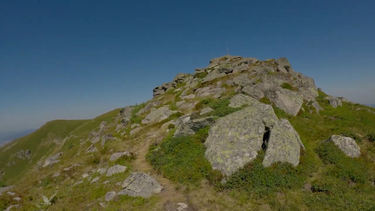 Стара планина - връх Тетевенска баба (2071 м.) от село Антон по зелената маркировка