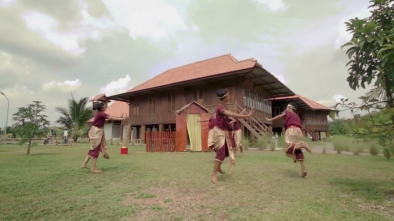 Juara 2 FLS2N Tari Menganyam Apai 2022 SMPN 5 Tulang Bawang Barat