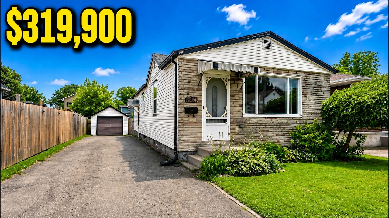 What $344,900 Buys You in Niagara Falls 🏡 | Detached Bungalow Tour &mdash; 6344 Ash Street