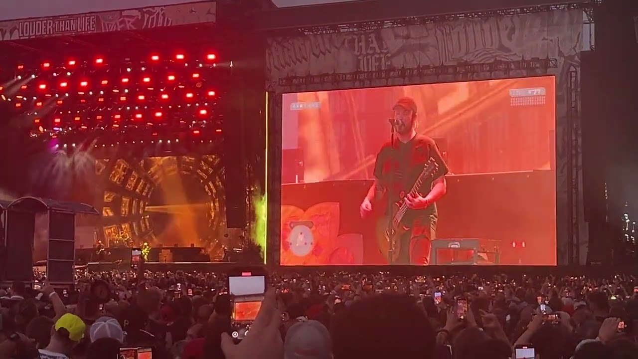 Breaking Benjamin – “Blow Me Away” Live | Louder Than Life 2025, Louisville KY ⚡🤘