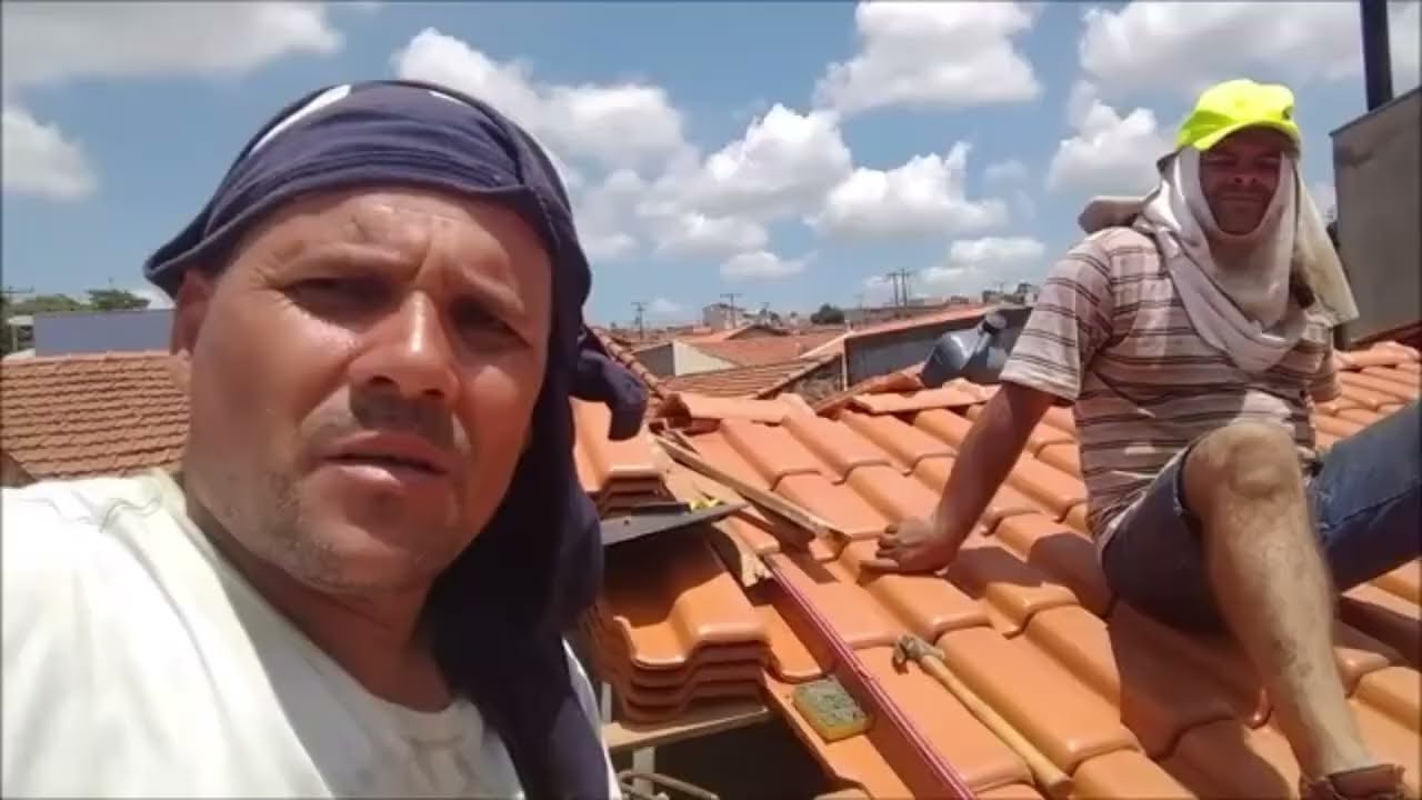 Troca de telhas e caixa d'água 