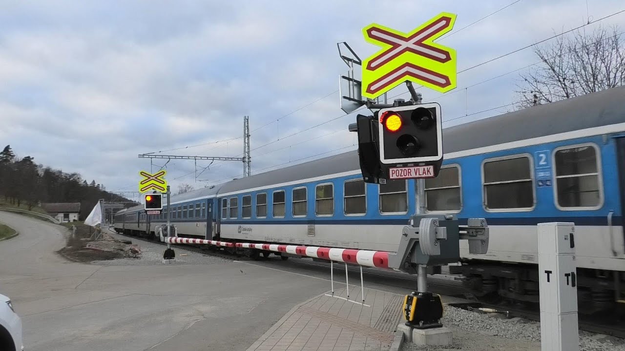 Železniční přejezd Rosice u Brna (P3822) - 17.12.2024