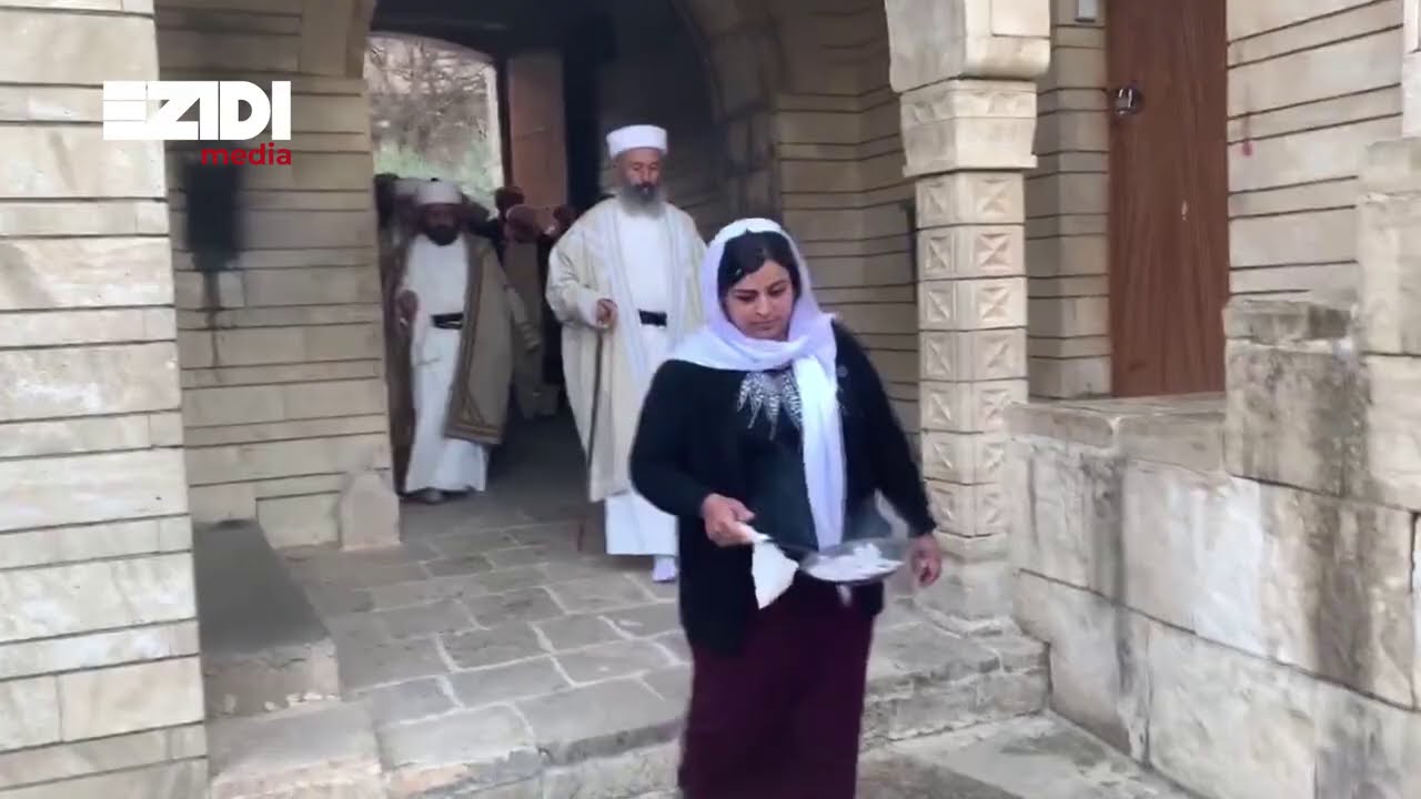 ئێڤارا  چلەیێ زڤستانێ ل پەرستگەھا لالش دەست پێکر، ب ئامادەبوونا بابەشێخ و جۆقەتا وی