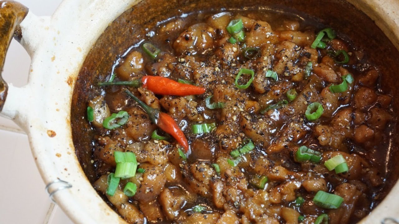 VIETNAMESE CARAMELIZED PORK BELLY - THIT BA CHI KHO TIEU