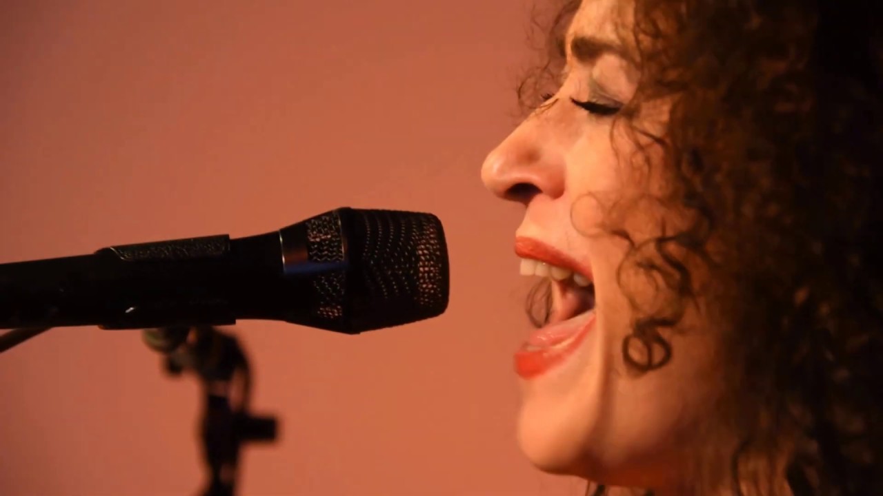 Maria Dangell 