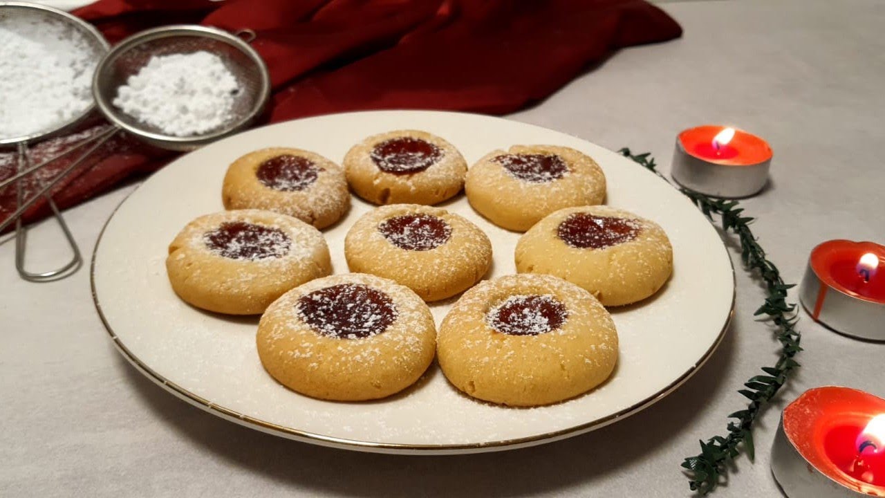German Christmas Cookies - Plätzchen - Recipe by #MomsKitchen