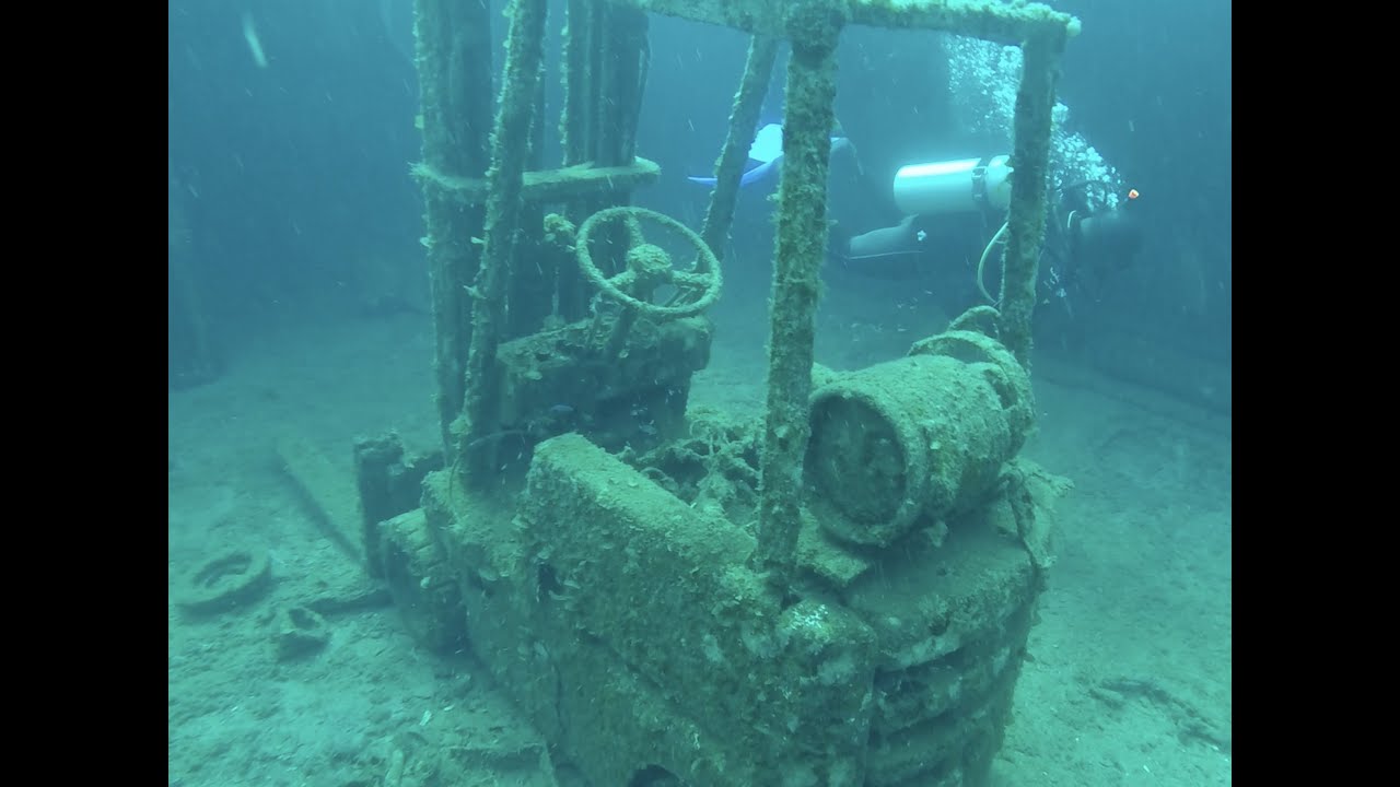 Exploring the Lesleen M & Vicky B shipwrecks. Two wreck scubadive site - Anse Cochon, St Lucia