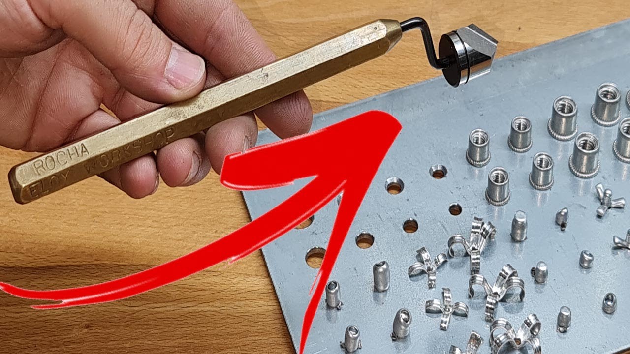 Herramienta desconocida AVELLANADOR MANUAL PARA METAL