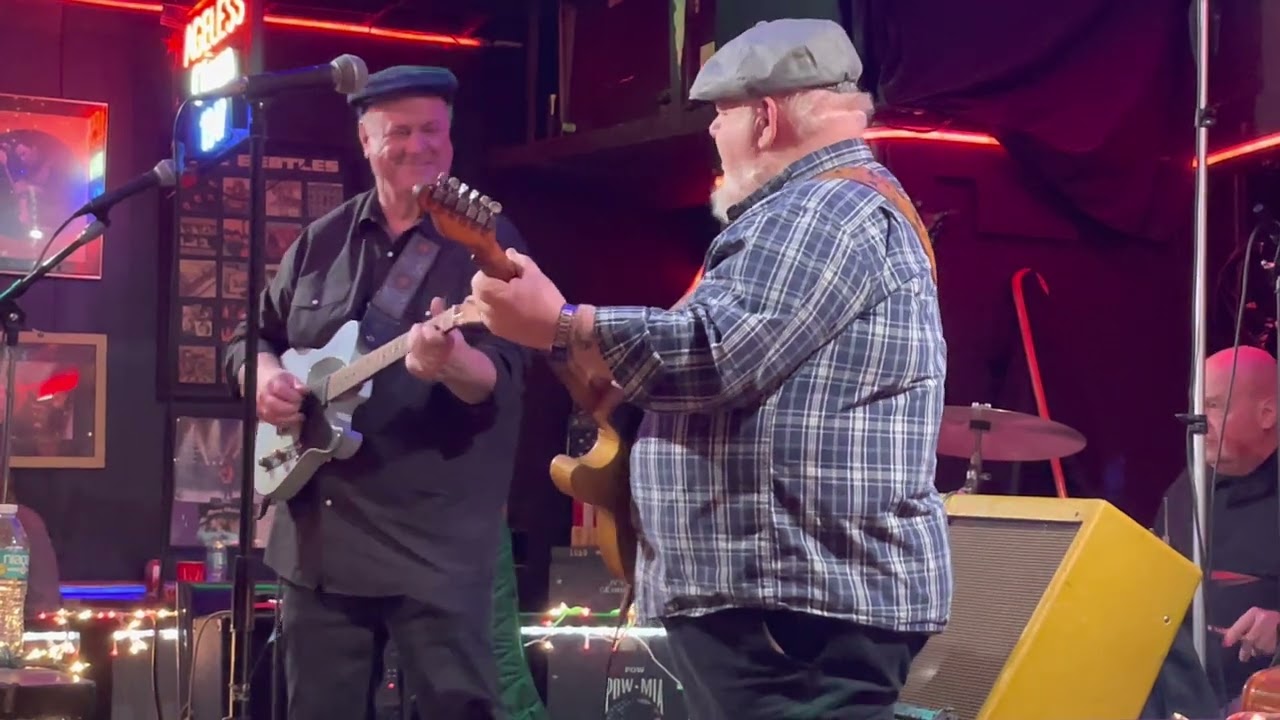 Redd Volkaert and David Chappell - Down By The Cove