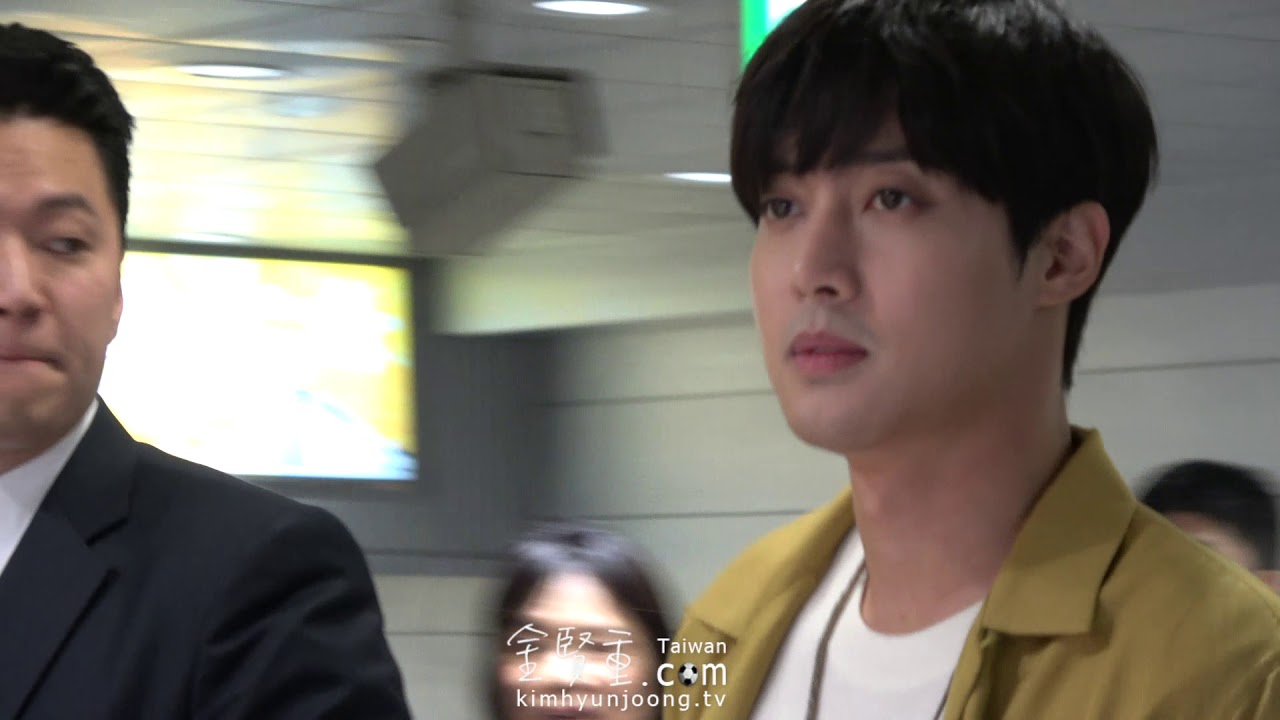20181021 KIM HYUN JOONG Shizouka sign event &Shizuoka station of shinkansen to Osaka