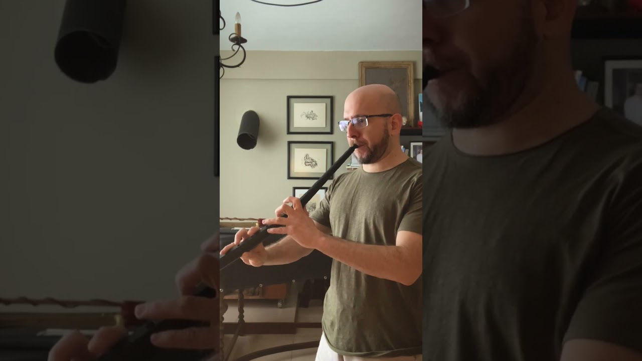 Piva a due canti by Giuseppe Giamberti played by G. Gargiulo on our Longa 440 Hz cornetto in G.