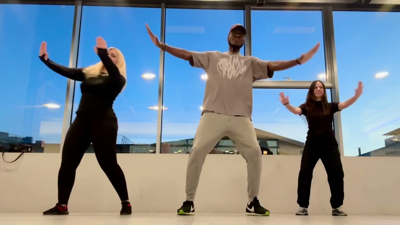 Afro-house choreography 
