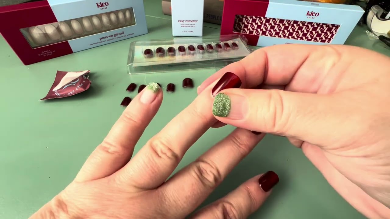 Kleo Kolor Gel Press-Ons Mani Demo - Quick and Easy DIY Nails