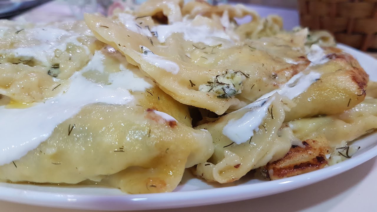 Tasche (Taşte) cu Brânză Sărată de Oaie și de Vacă de la Bunica | Colțunași cu Brânză și Marar 🥟