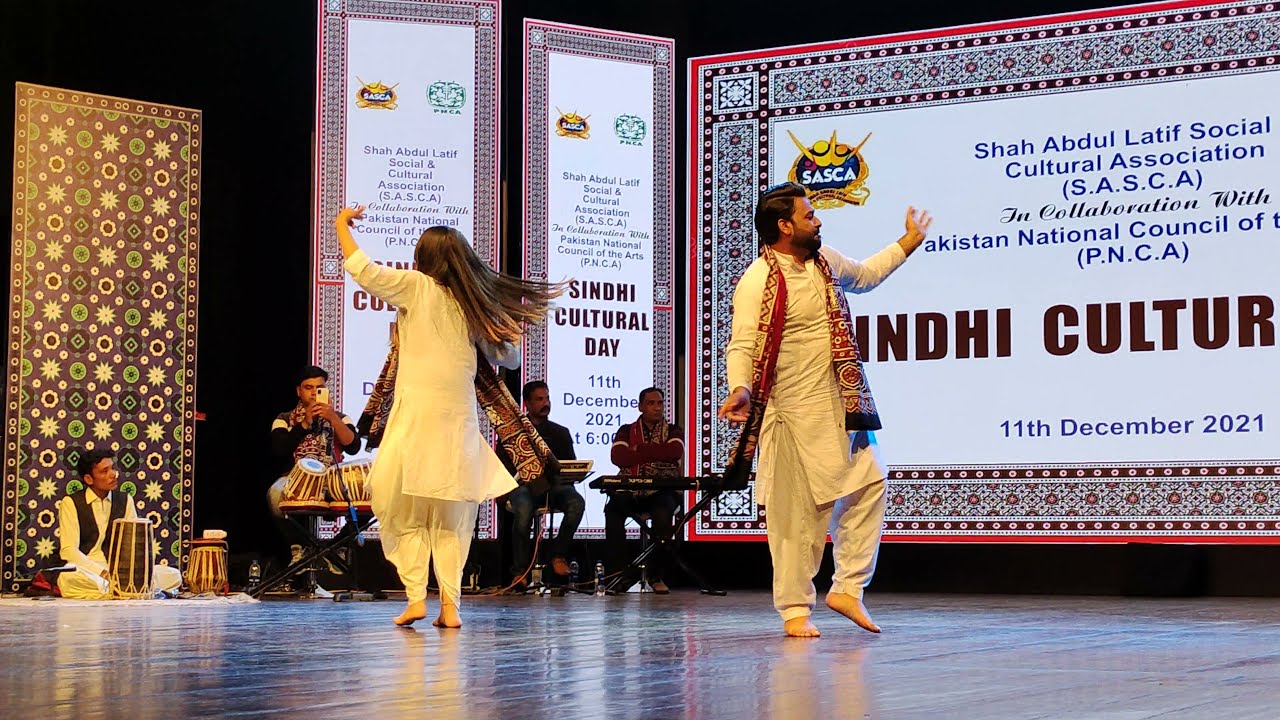 Sindhi Dance Live Show on Cultural Day | Sindhi Jhoomar Dance | Sindhi Live Concert Cultural Day
