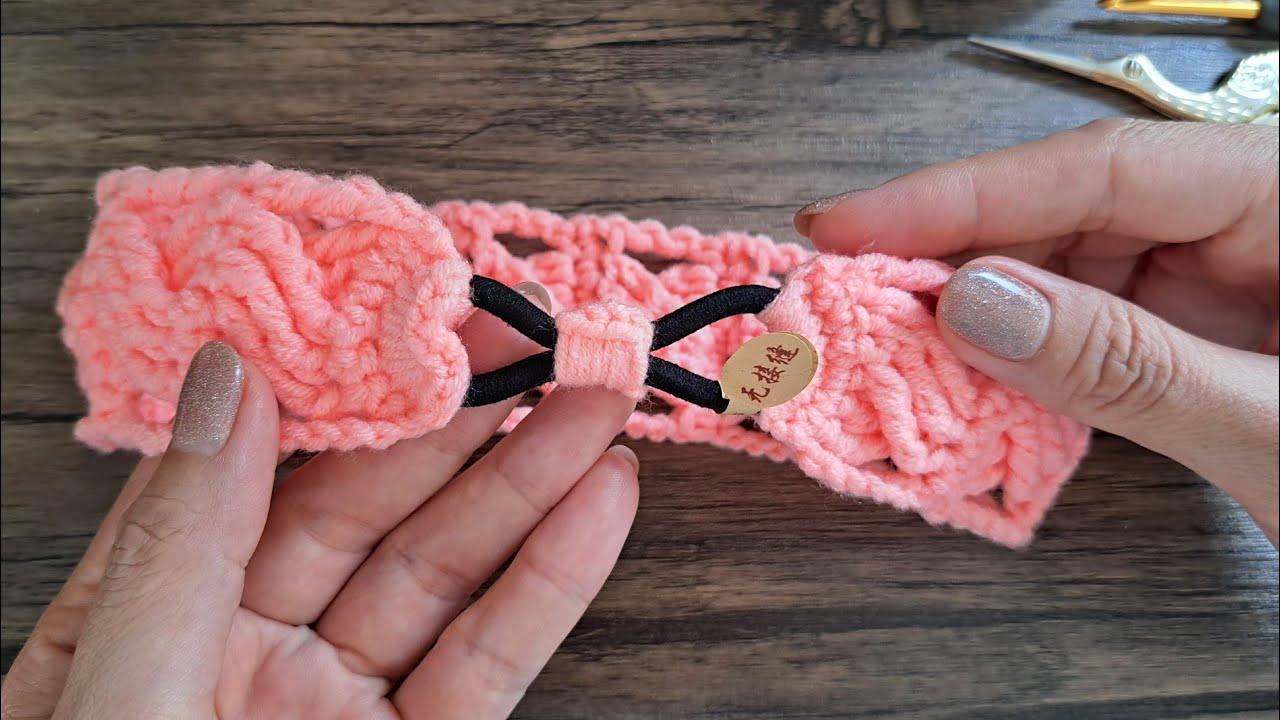 Fantastic!!💯👌 DIY crochet baby headband with zig zag pattern.