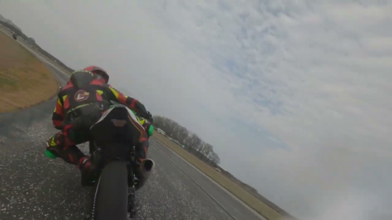 WERA D Superstock 2/21 Talladega. Decided to try a line thru grass.