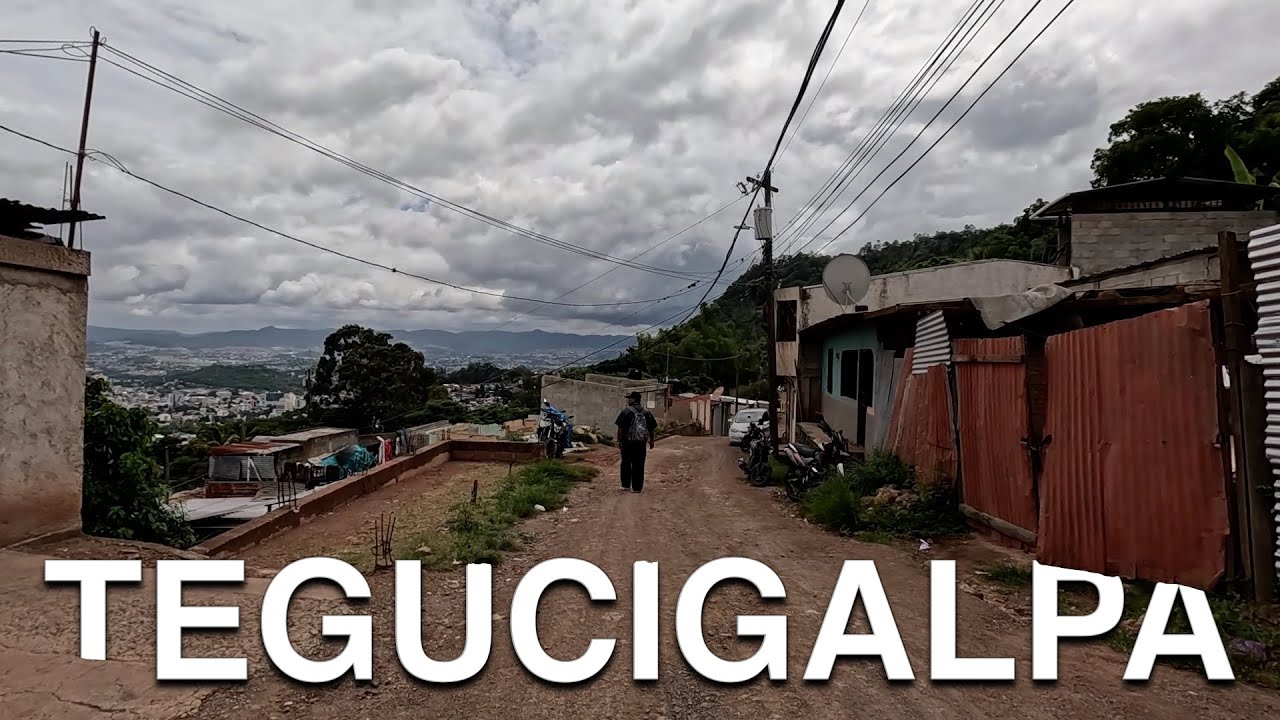 Solo Inside Central America's Deadliest City ! 🇭🇳 Tegucigalpa