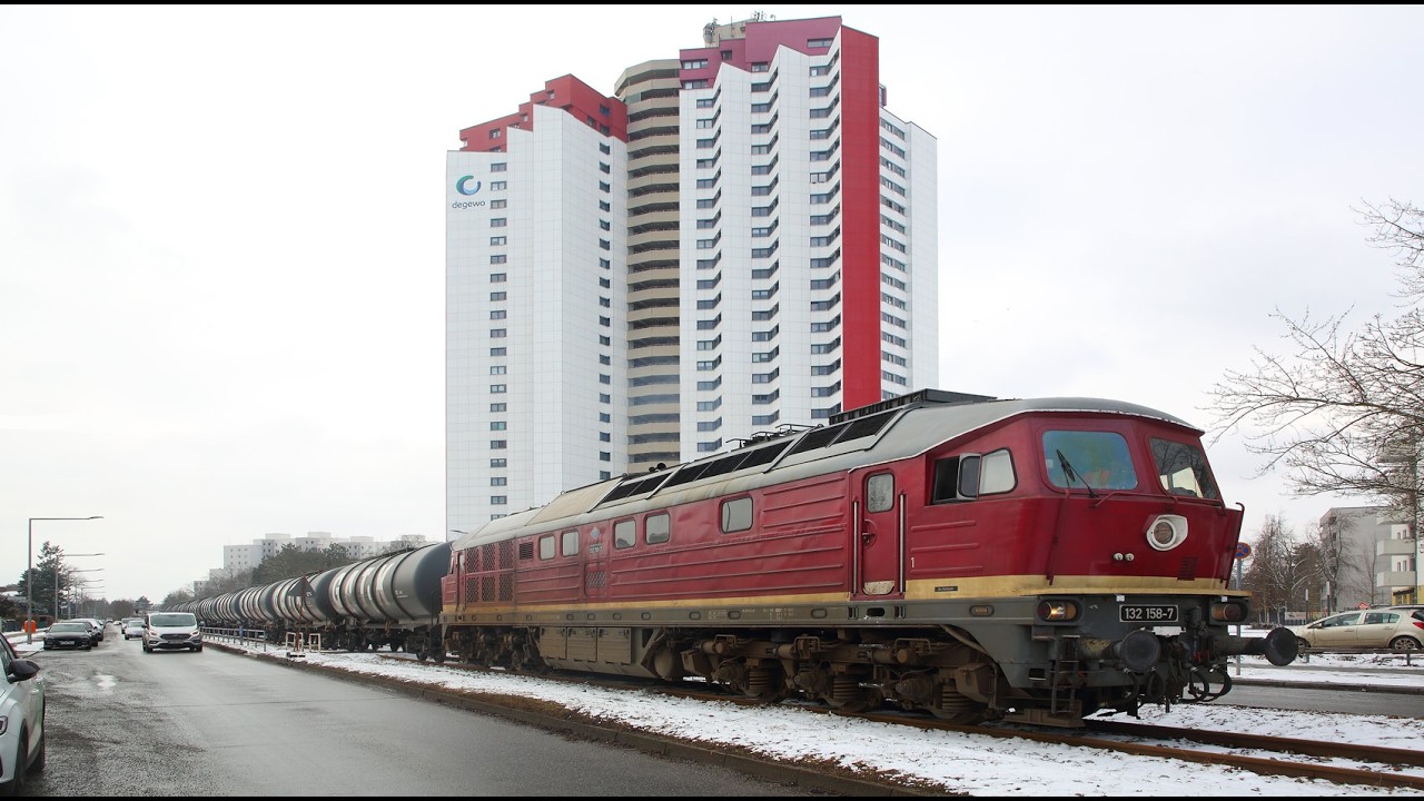 Mit der LEG Ludmilla 132 158-7 zum UNITANK-Lager in BERLIN-RUDOW durch die Stubenrauchstraße