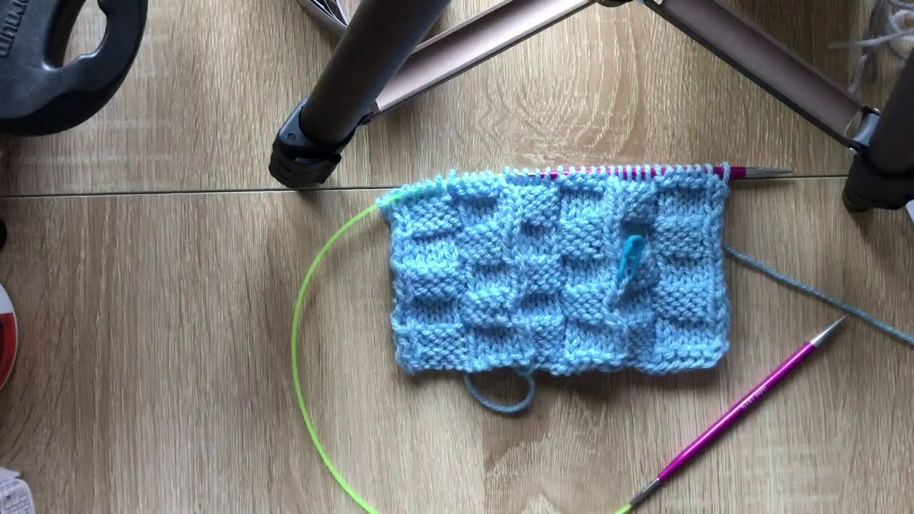Punto 3d ai ferri, bellissimo e facile