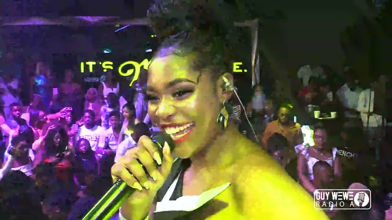 Rutshelle Live Santiago Dominican republic