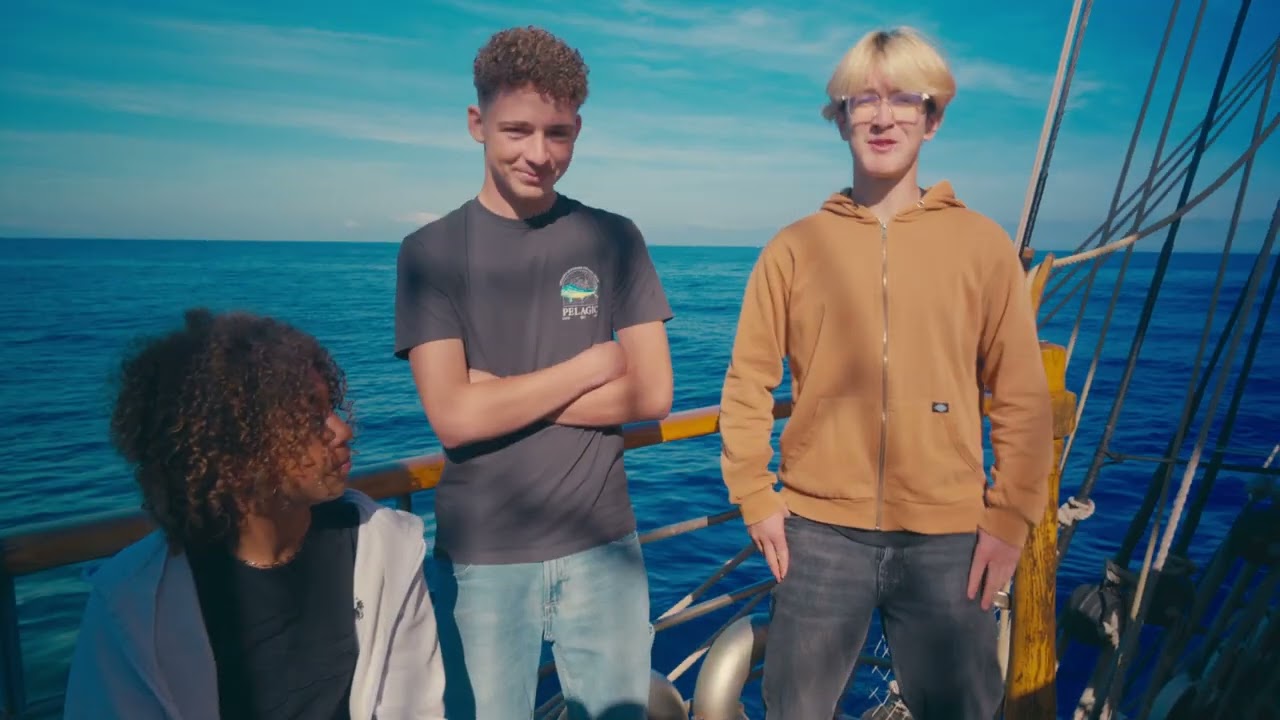 Journée de cohésion à bord du trois-mâts barque Le Français avec l'association Grand Voilier École