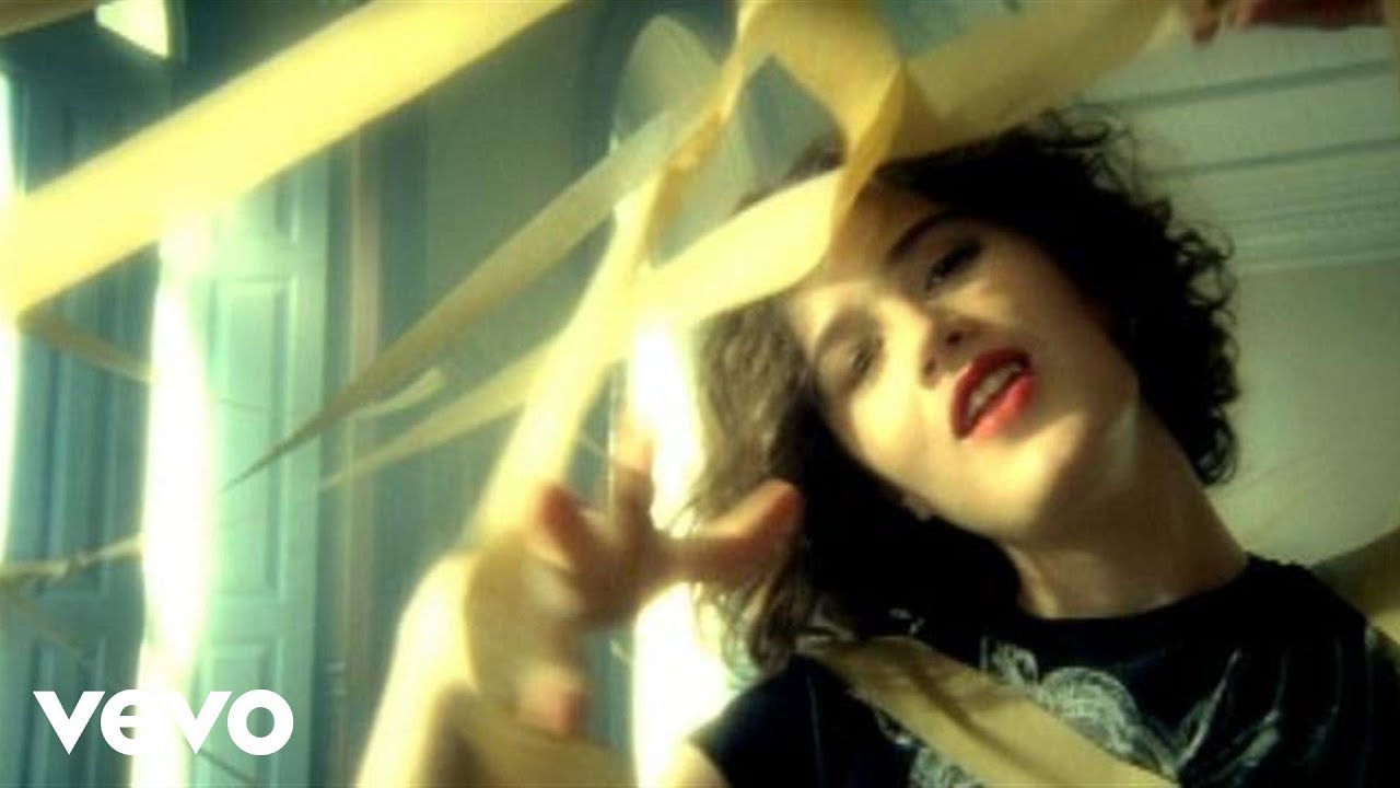Ana Cañas - Esconderijo (Video clipe)