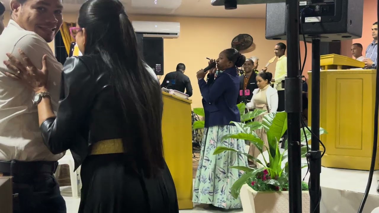 PASTORA EVELYN MONTERO SOPORTA MI LOCURA 👉🏻🔥🔥🔥
