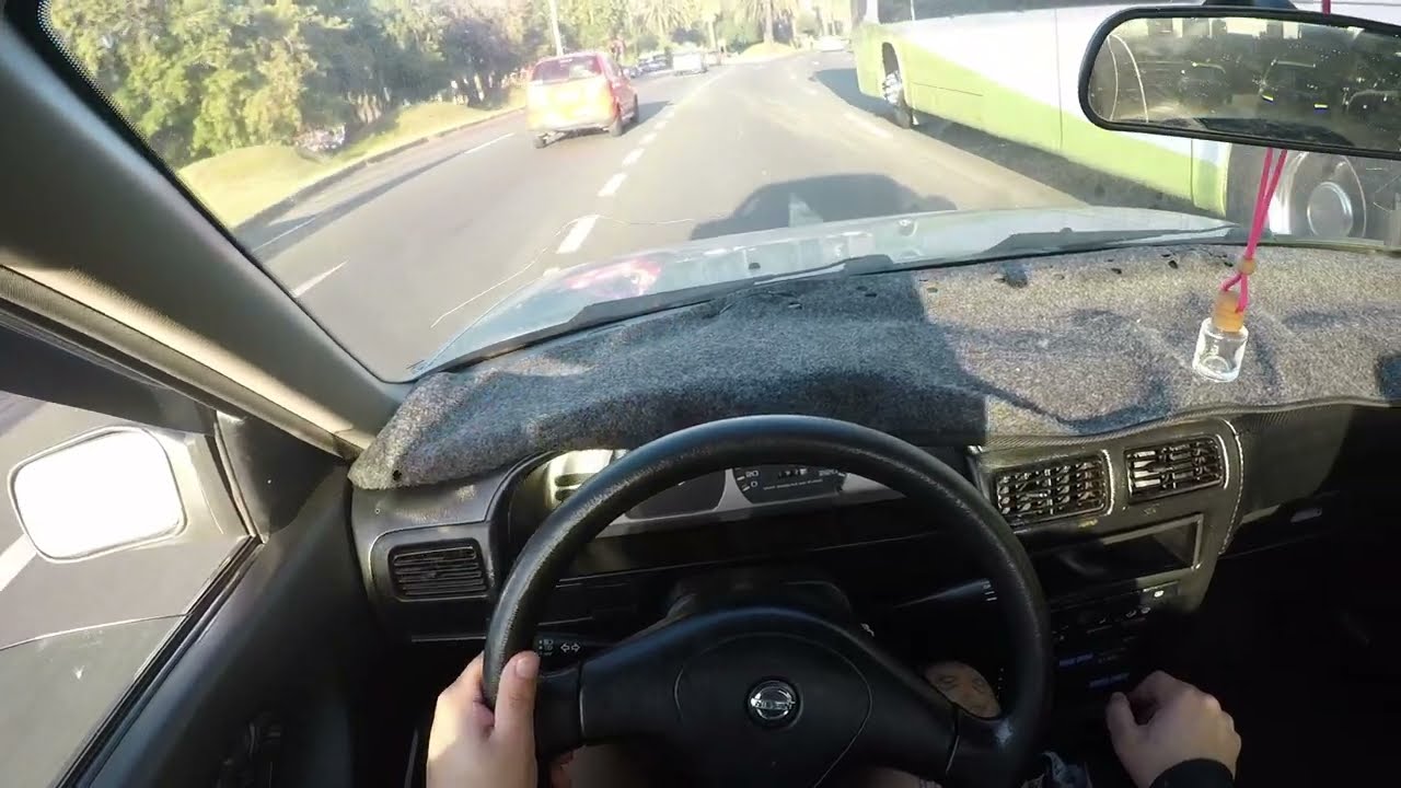 Nissan v16 Manual (POV Driving) twincam 1.6 en primera persona aceleración y reacción