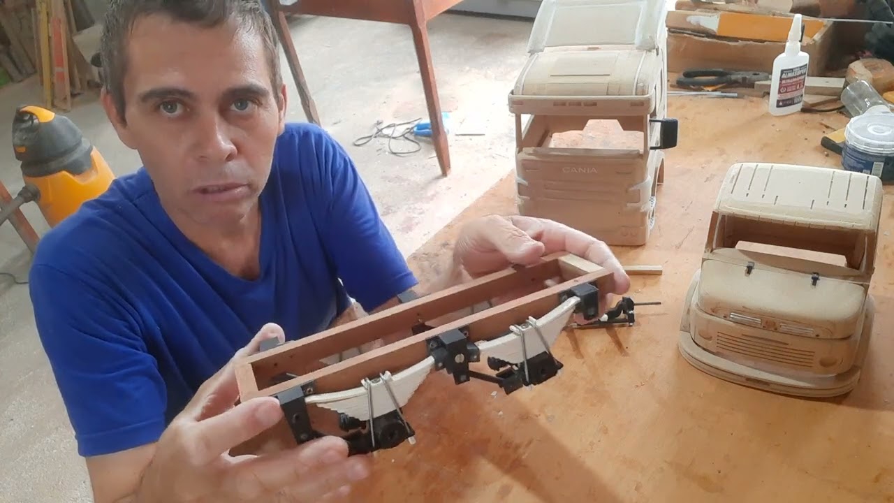 cabines com abertura de portas escala 1,14