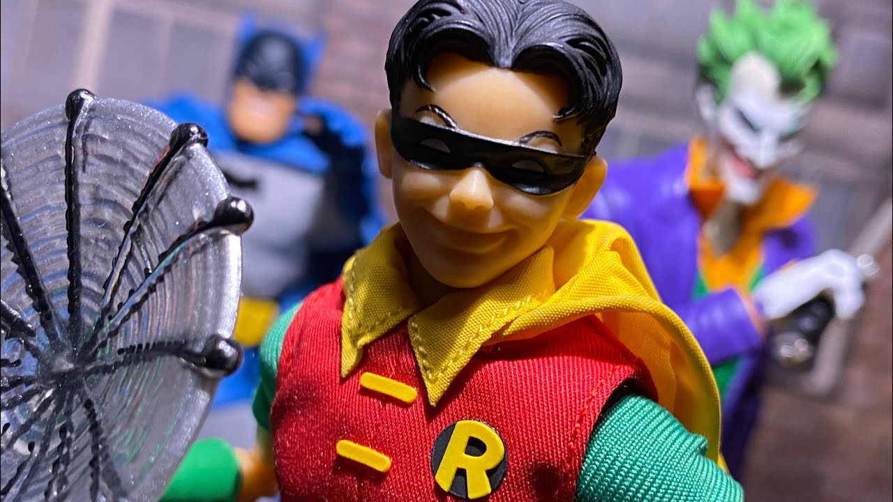 Mezco Robin One:12 Collective Action Figure Review!!! @MezcoToyzLLC