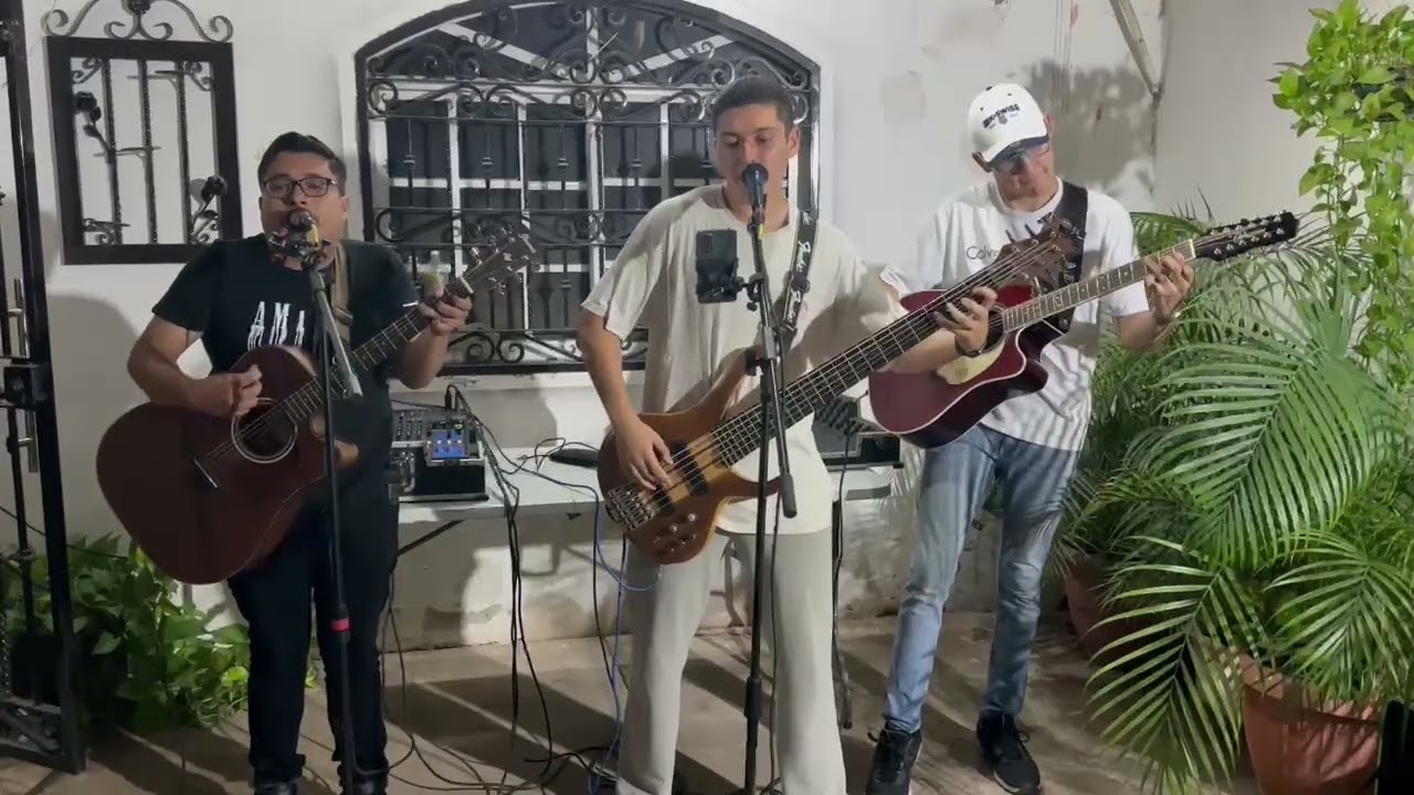 Medias Negras (En Vivo) -Brayan Ibarra x Herencia De La Capi #viral #guitar #BrayanIbarra #fyp 