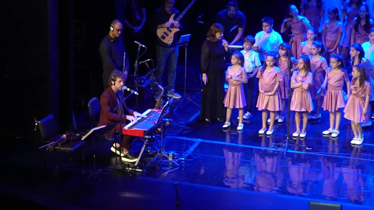 Jo&atilde;o Ventura - pianista e cantor - Coral Pent&aacute;gono 2024 - Teatro Tuca